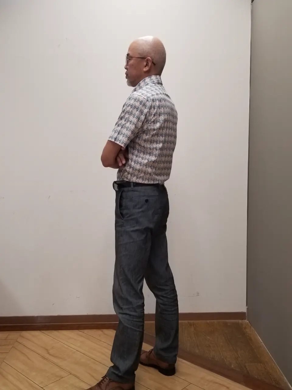 DAKS 加賀谷 コーディネート画像