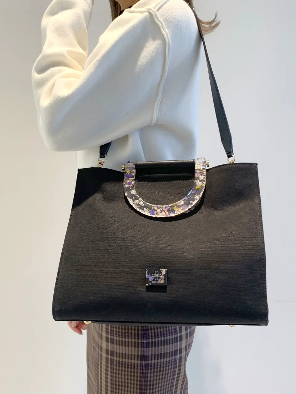 ANEVER 小山 コーディネート画像