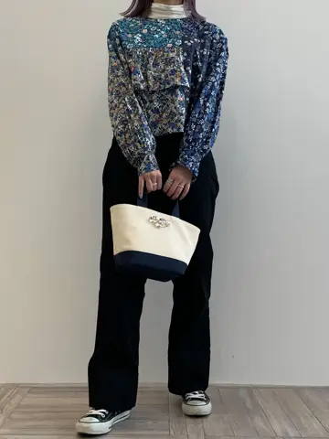 ANEVER 小山 コーディネート画像