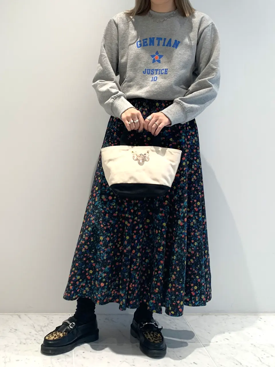 ANEVER 小山 コーディネート画像