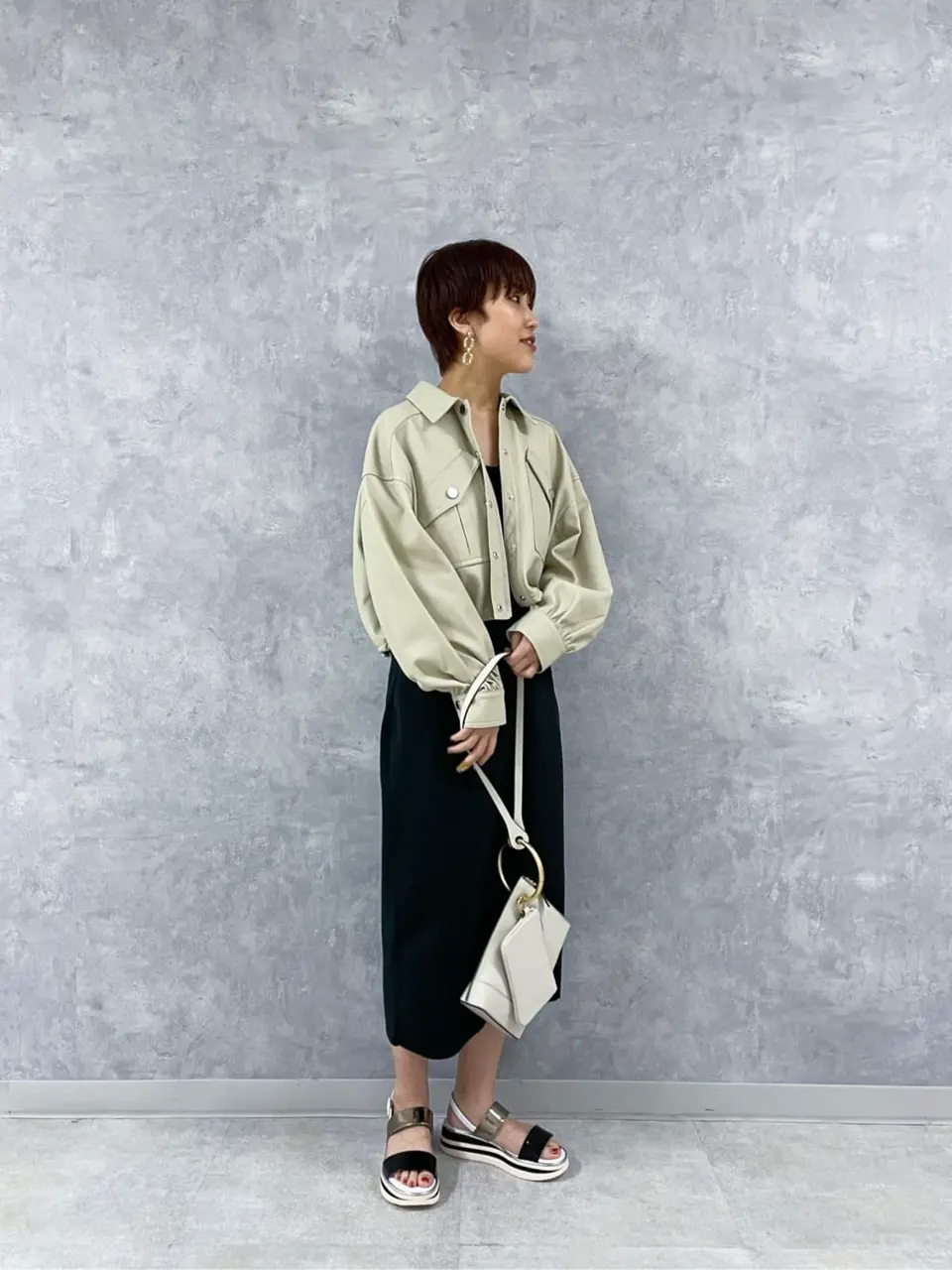  平岩　みなみ コーディネート画像