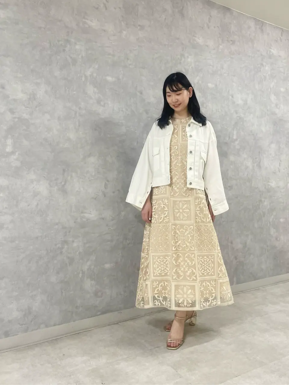  小林　莉子 コーディネート画像