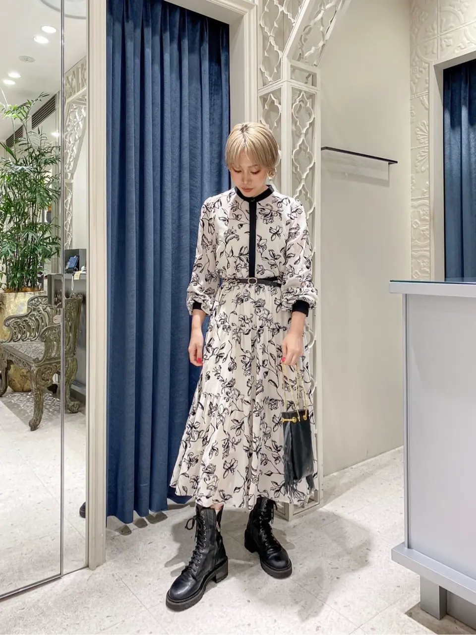  Adachi コーディネート画像