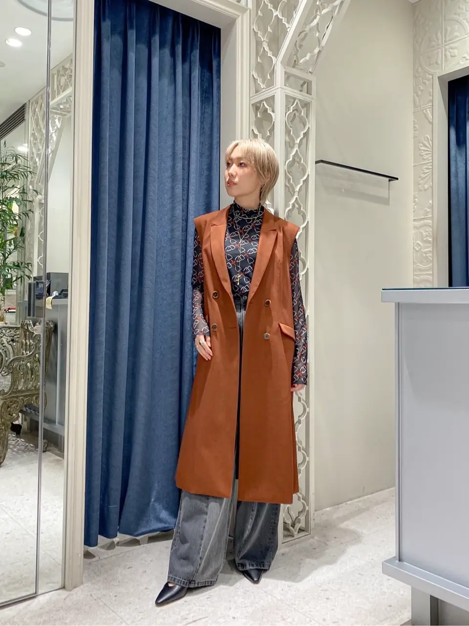  Adachi コーディネート画像