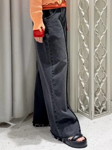 Diagram Adachi コーディネート画像