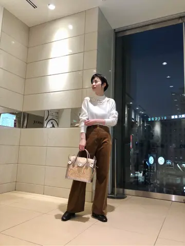 Carving Tribes 村上 麗華 コーディネート画像