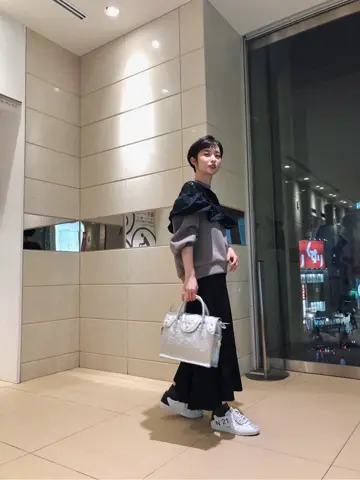 Carving Tribes 村上 麗華 コーディネート画像