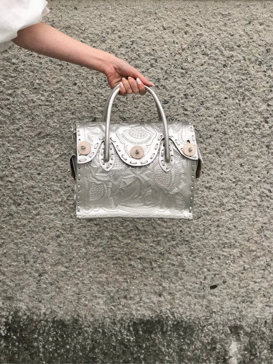 Carving Tribes 村上 麗華 コーディネート画像