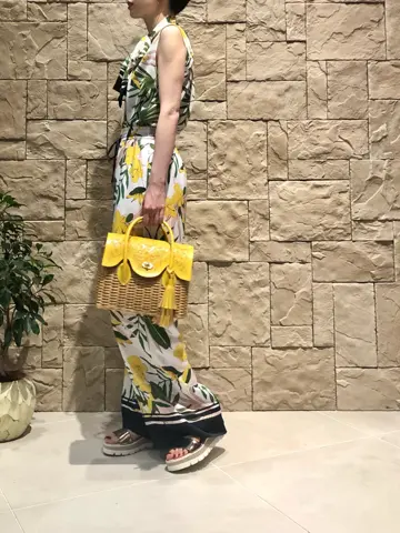 Carving Tribes 村上 麗華 コーディネート画像