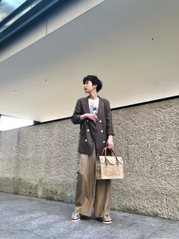 Carving Tribes 村上 麗華 コーディネート画像