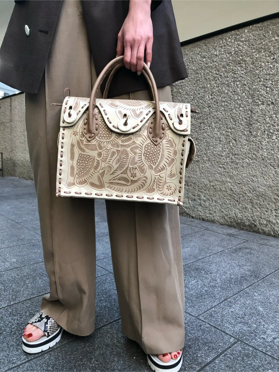 Carving Tribes 村上 麗華 コーディネート画像