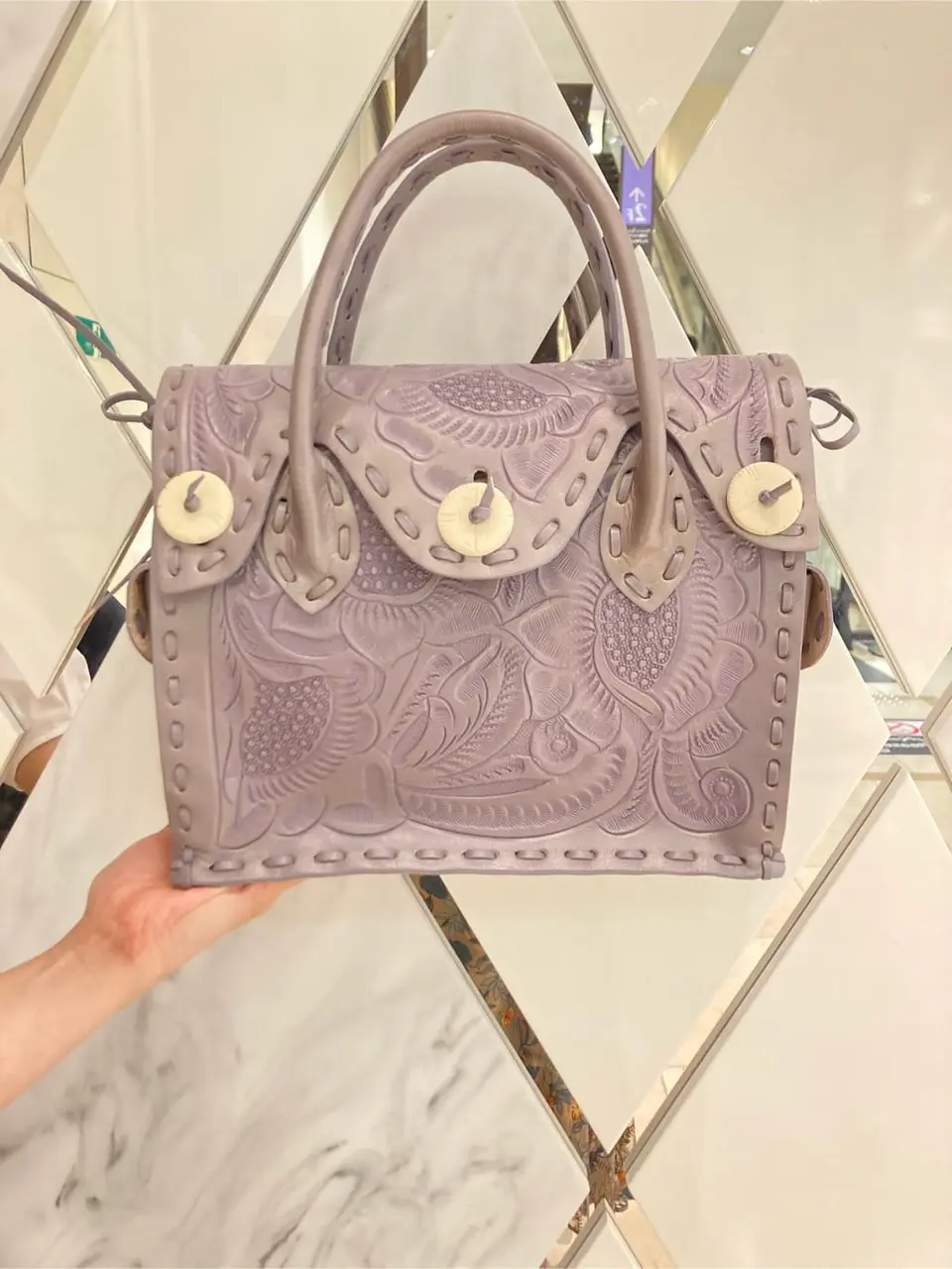 Carving Tribes 小池　悠花 コーディネート画像