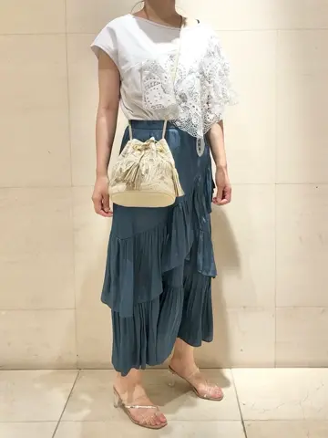 Carving Tribes 小池　悠花 コーディネート画像