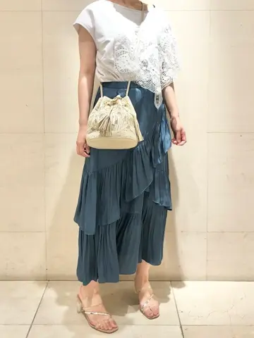 Carving Tribes 小池　悠花 コーディネート画像