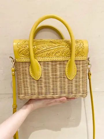 Carving Tribes 小池　悠花 コーディネート画像