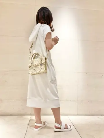 Carving Tribes 小池　悠花 コーディネート画像