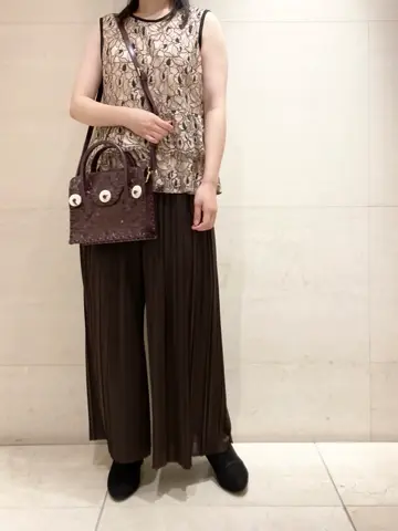 Carving Tribes 小池　悠花 コーディネート画像