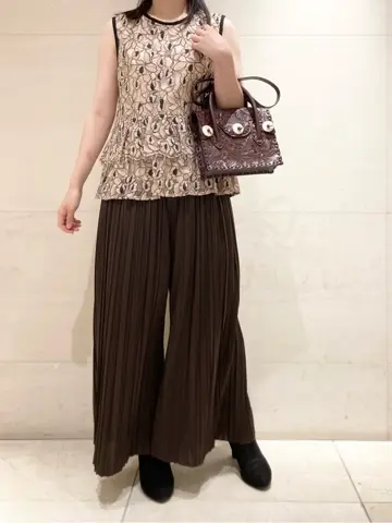 Carving Tribes 小池　悠花 コーディネート画像