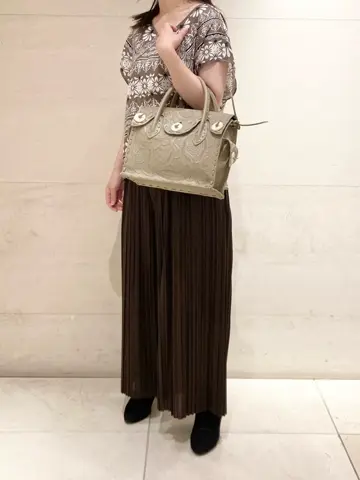 Carving Tribes 小池　悠花 コーディネート画像