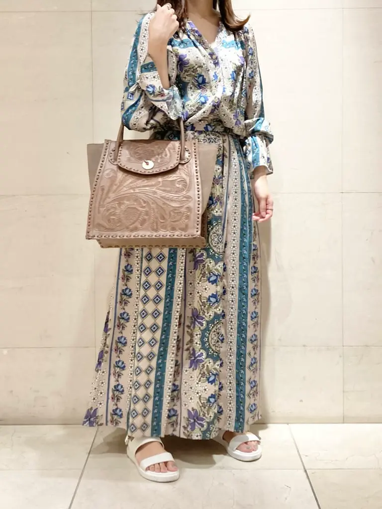 Carving Tribes 小池　悠花 コーディネート画像