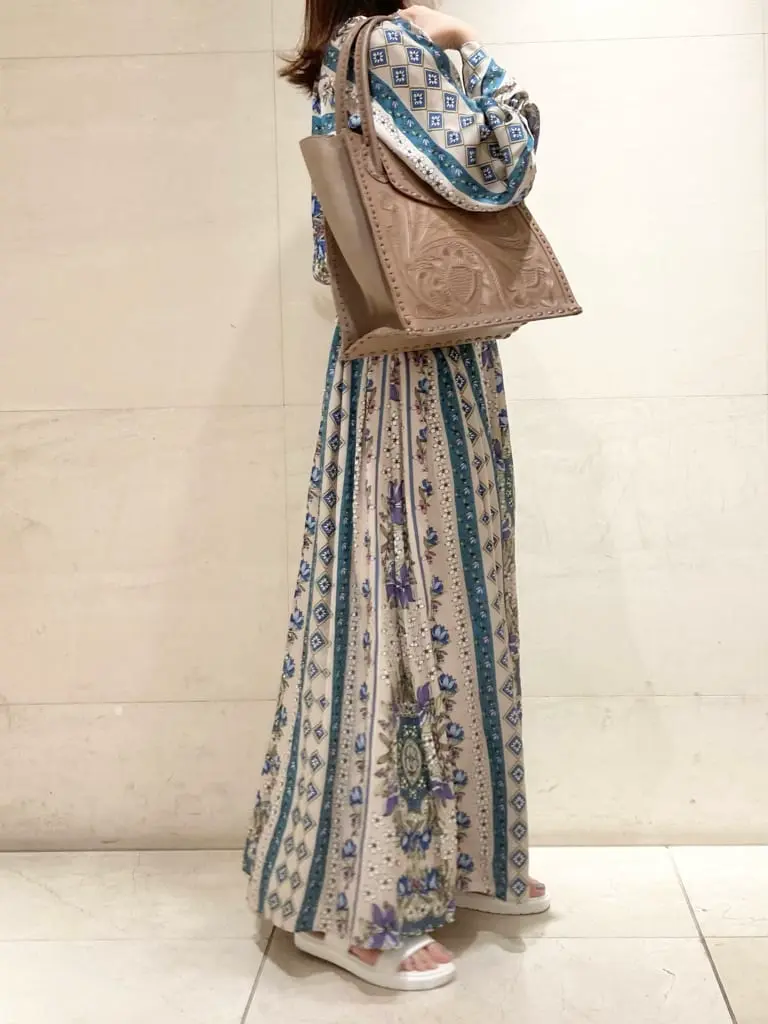 Carving Tribes 小池　悠花 コーディネート画像