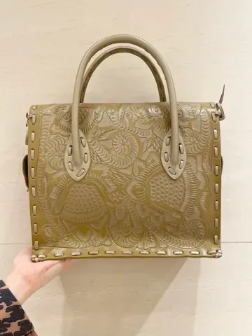 Carving Tribes 小池　悠花 コーディネート画像