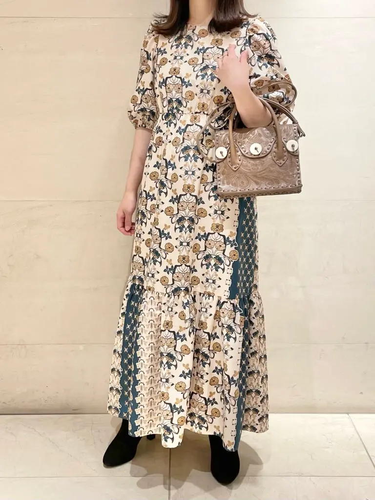 Carving Tribes 小池　悠花 コーディネート画像