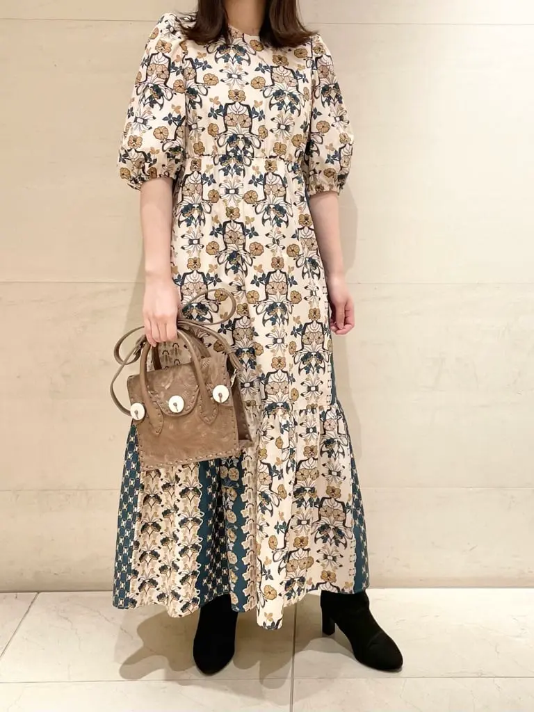 Carving Tribes 小池　悠花 コーディネート画像