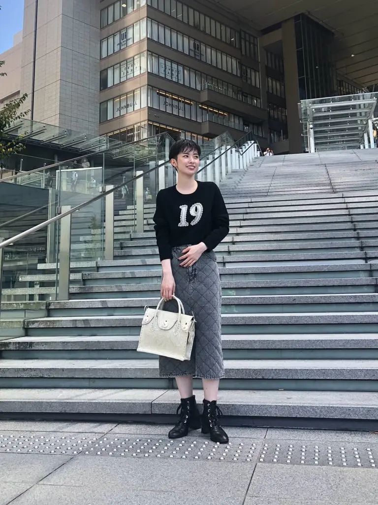 Carving Tribes 村上 麗華 コーディネート画像