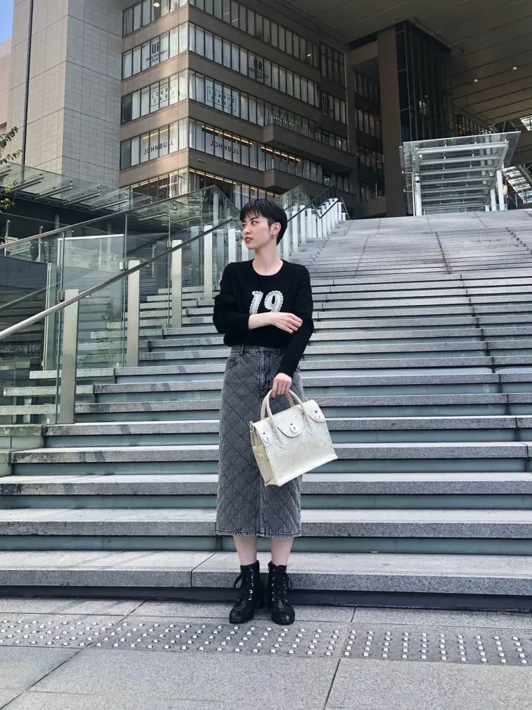 Carving Tribes 村上 麗華 コーディネート画像