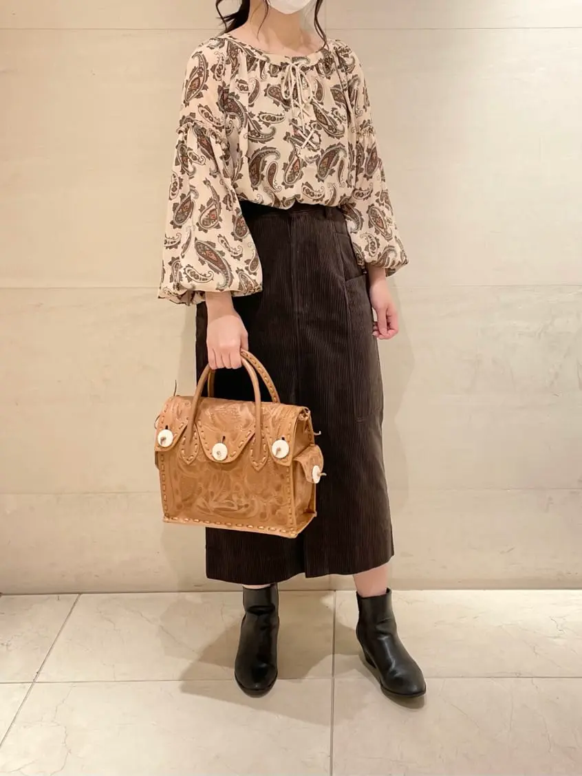 Carving Tribes 小池　悠花 コーディネート画像