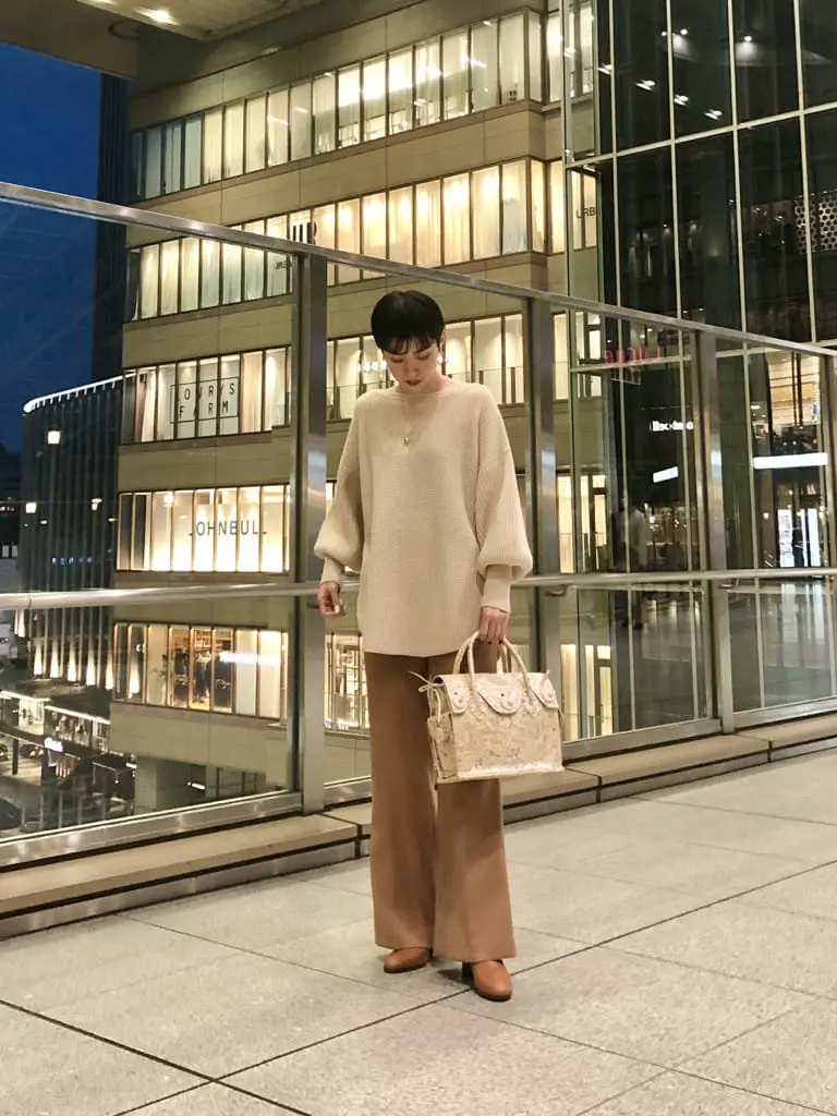 Carving Tribes 村上 麗華 コーディネート画像