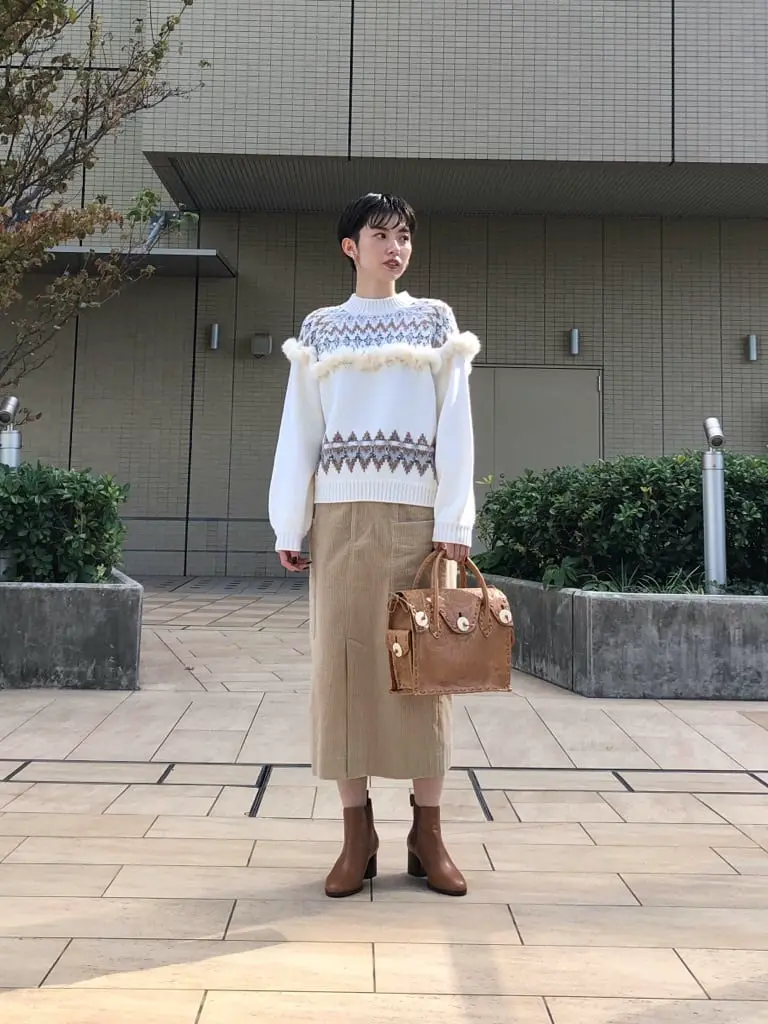 Carving Tribes 村上 麗華 コーディネート画像