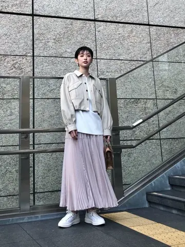 Carving Tribes 村上 麗華 コーディネート画像