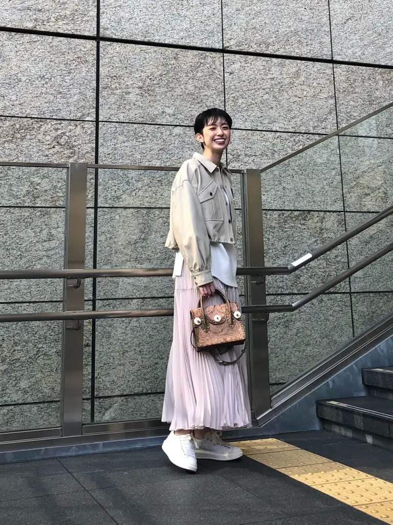 Carving Tribes 村上 麗華 コーディネート画像