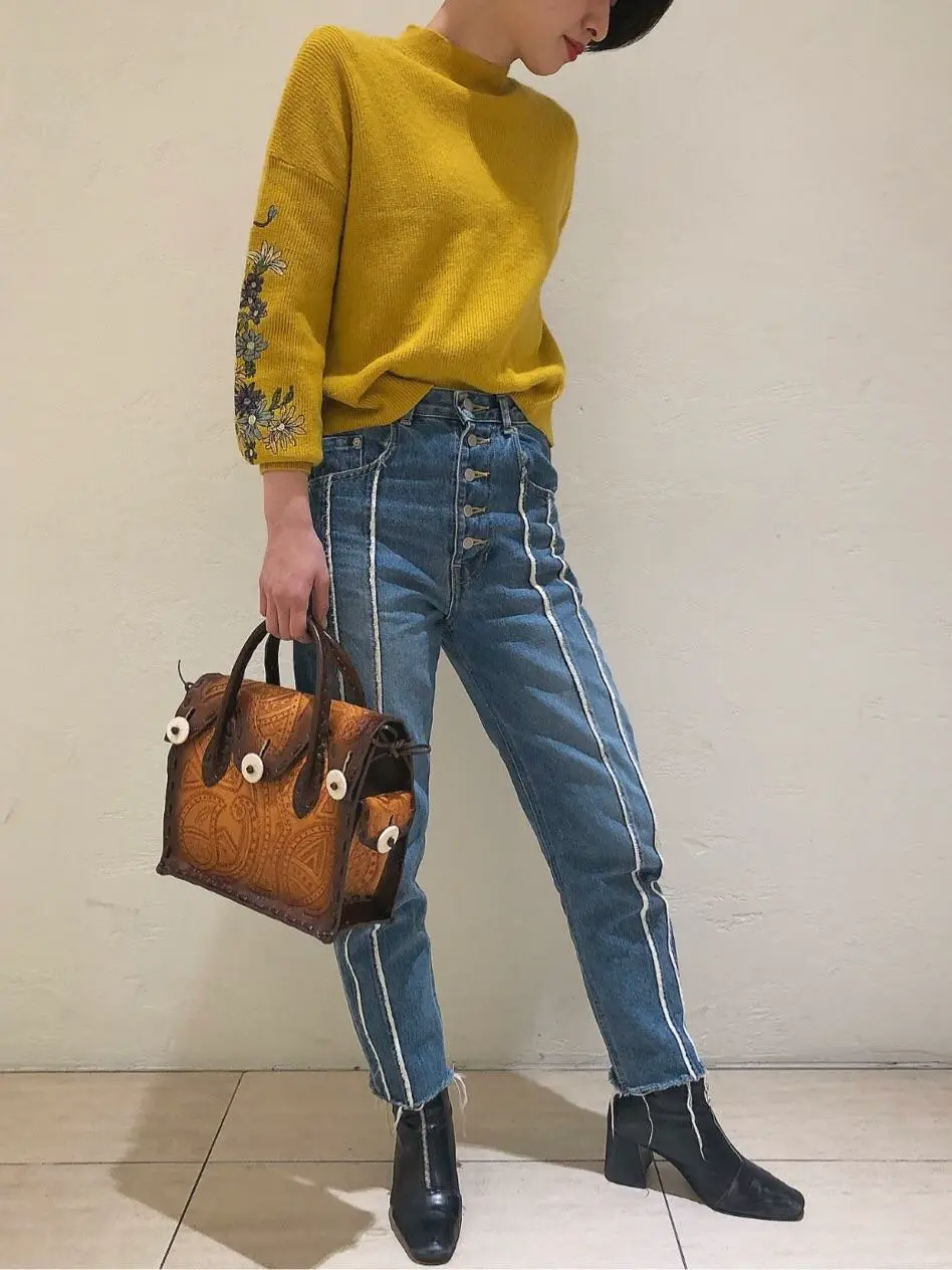 Carving Tribes 村上 麗華 コーディネート画像