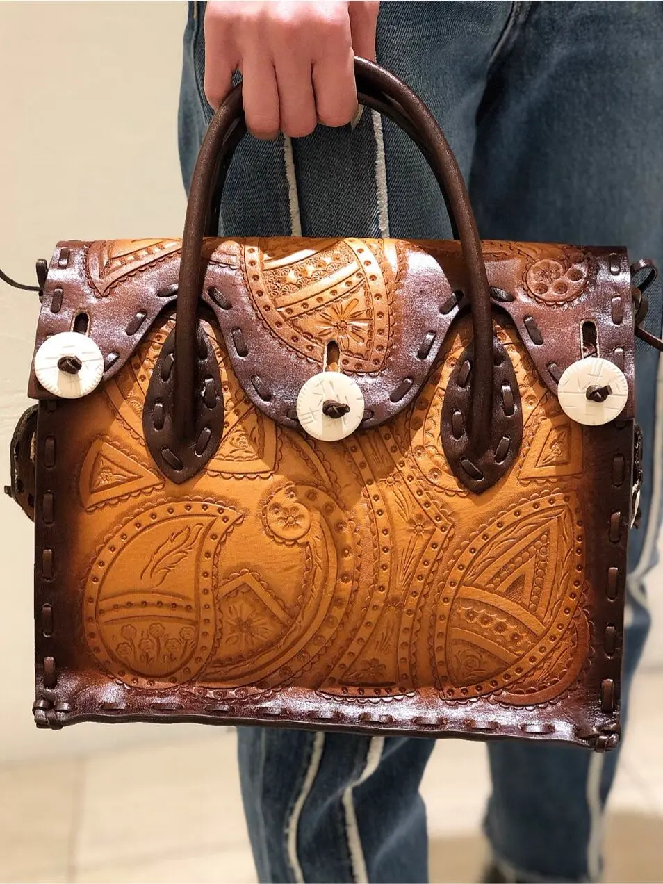 Carving Tribes 村上 麗華 コーディネート画像