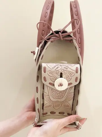 Carving Tribes 村上 麗華 コーディネート画像