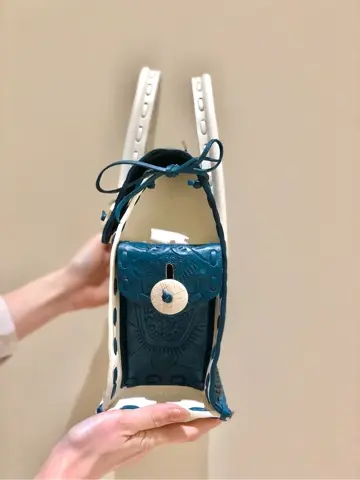 Carving Tribes 村上 麗華 コーディネート画像