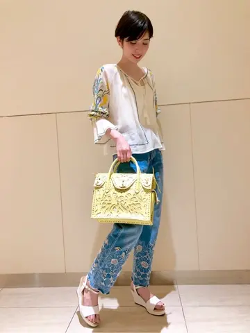 Carving Tribes 村上 麗華 コーディネート画像