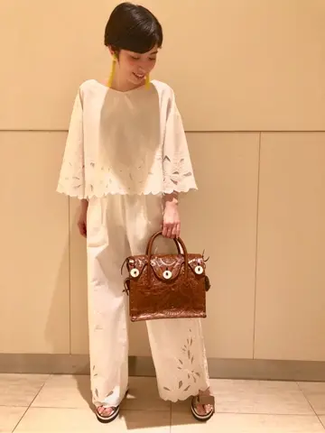 Carving Tribes 村上 麗華 コーディネート画像