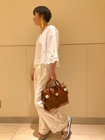 Carving Tribes 村上 麗華 コーディネート画像