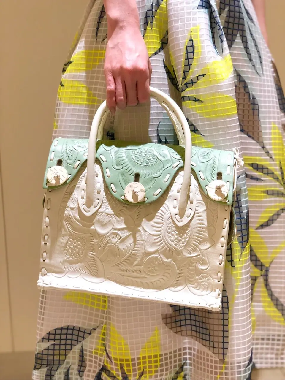 Carving Tribes 村上 麗華 コーディネート画像