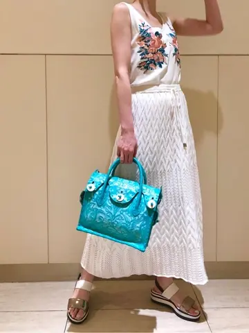 Carving Tribes 村上 麗華 コーディネート画像