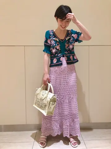 Carving Tribes 村上 麗華 コーディネート画像