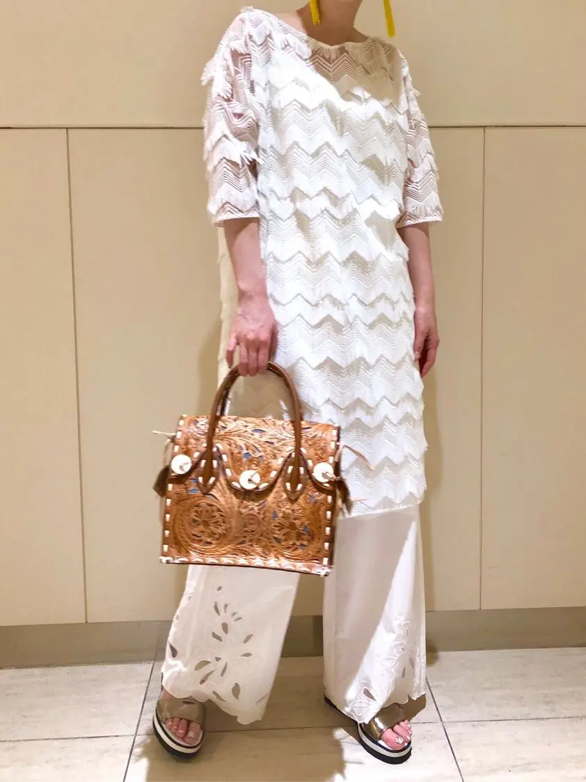 Carving Tribes 村上 麗華 コーディネート画像