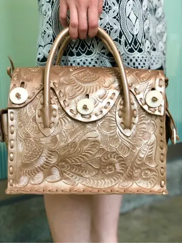 Carving Tribes 村上 麗華 コーディネート画像