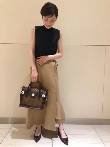 Carving Tribes 村上 麗華 コーディネート画像