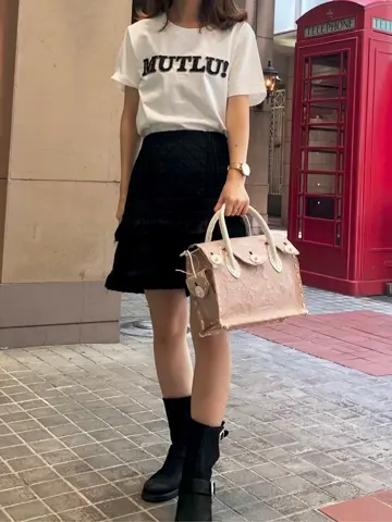 Carving Tribes 加藤   恵理奈 コーディネート画像