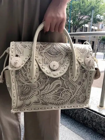 Carving Tribes 加藤   恵理奈 コーディネート画像